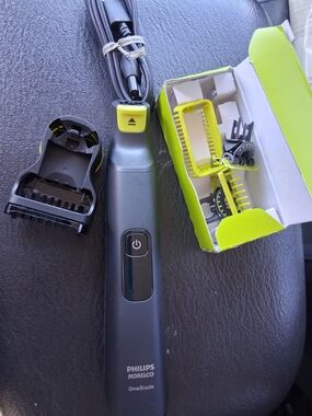 OneBlade Electric Trimmer - Black with Lime Accents